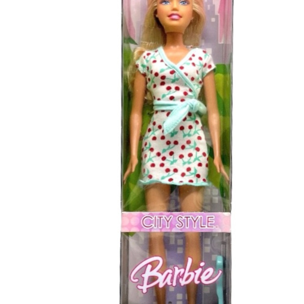 2006 Barbie City Style doll new unopened